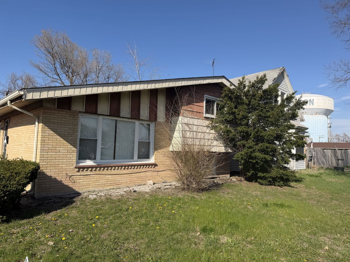 14941 Evans Avenue, Dolton, IL 60419