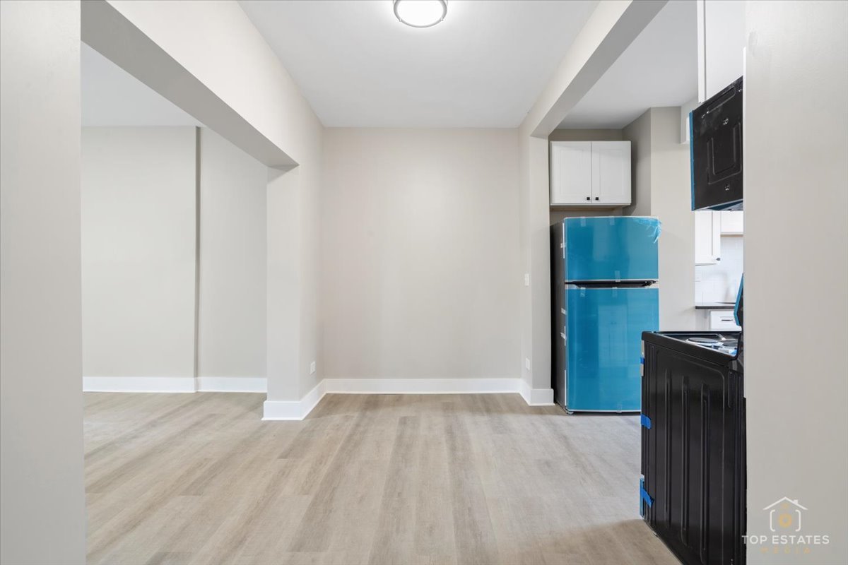 1542 Victoria Avenue, North Chicago, IL 60064