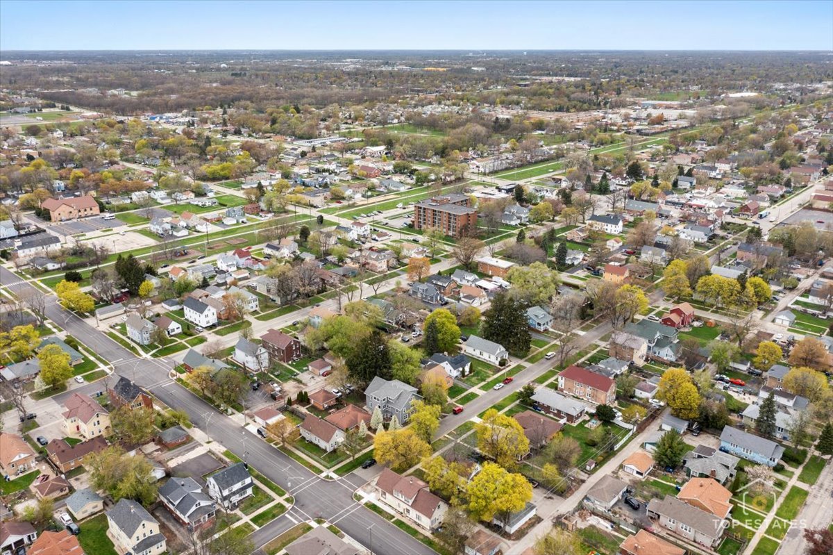 1542 Victoria Avenue, North Chicago, IL 60064