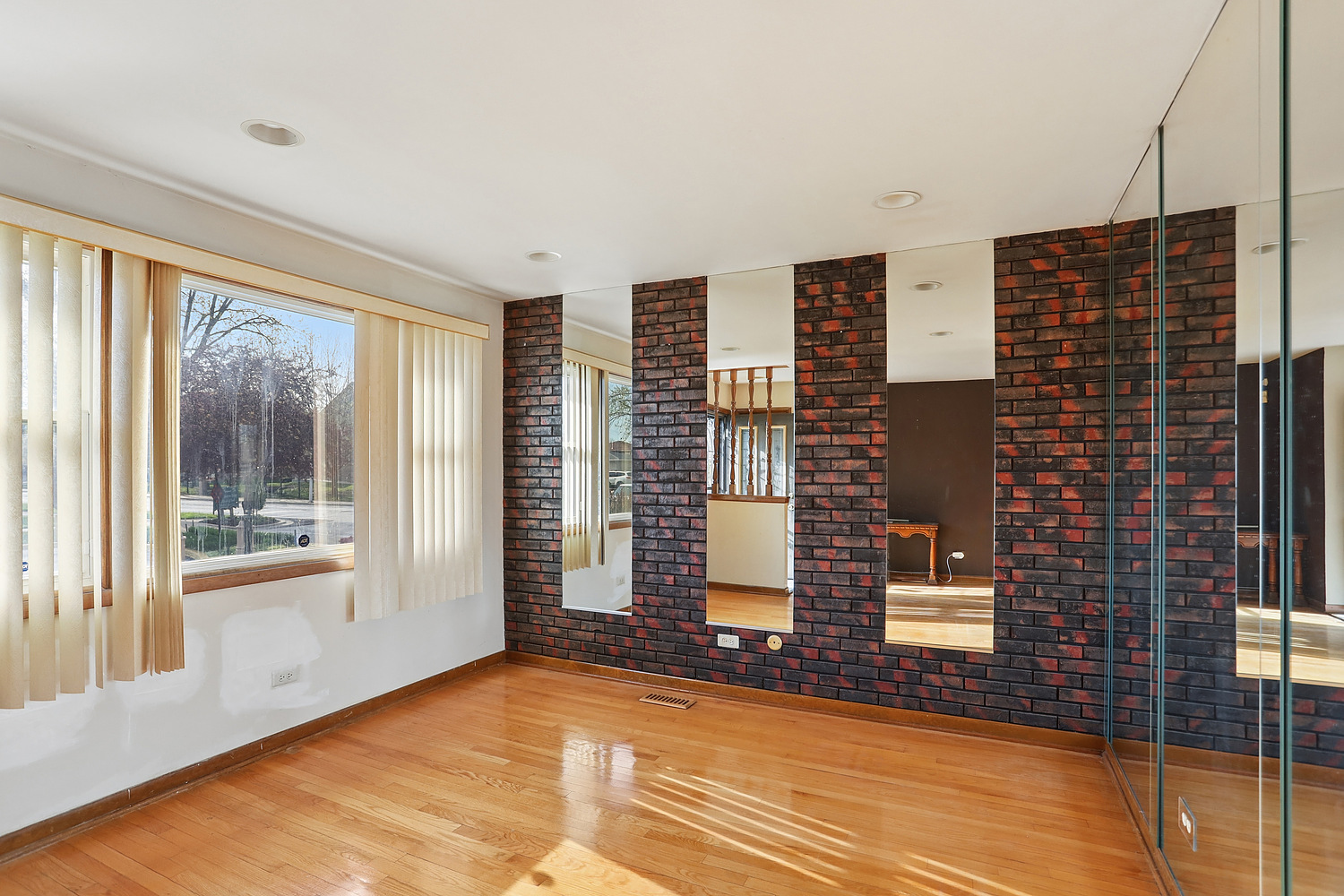 12154 S Justine Street, Chicago, IL 60643