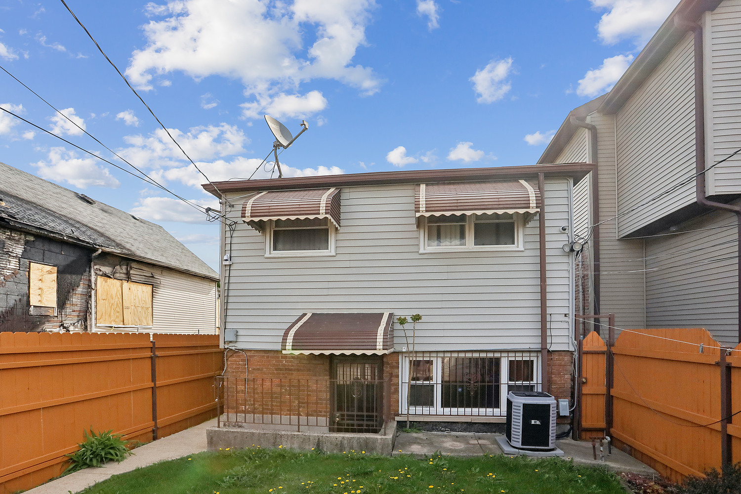 12154 S Justine Street, Chicago, IL 60643