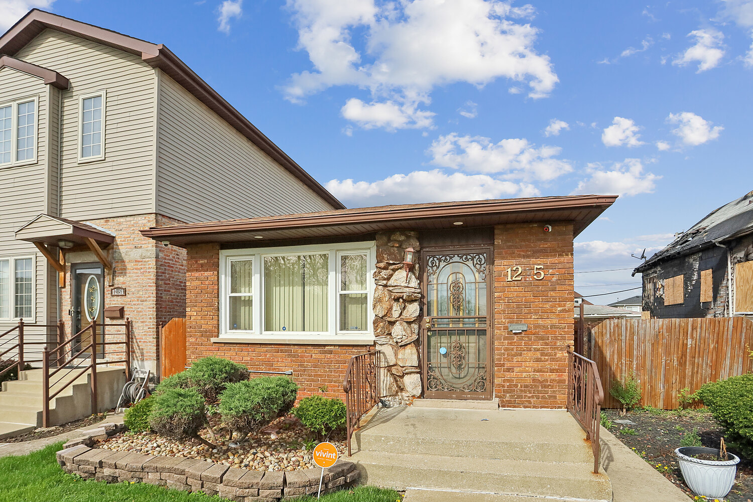 12154 S Justine Street, Chicago, IL 60643