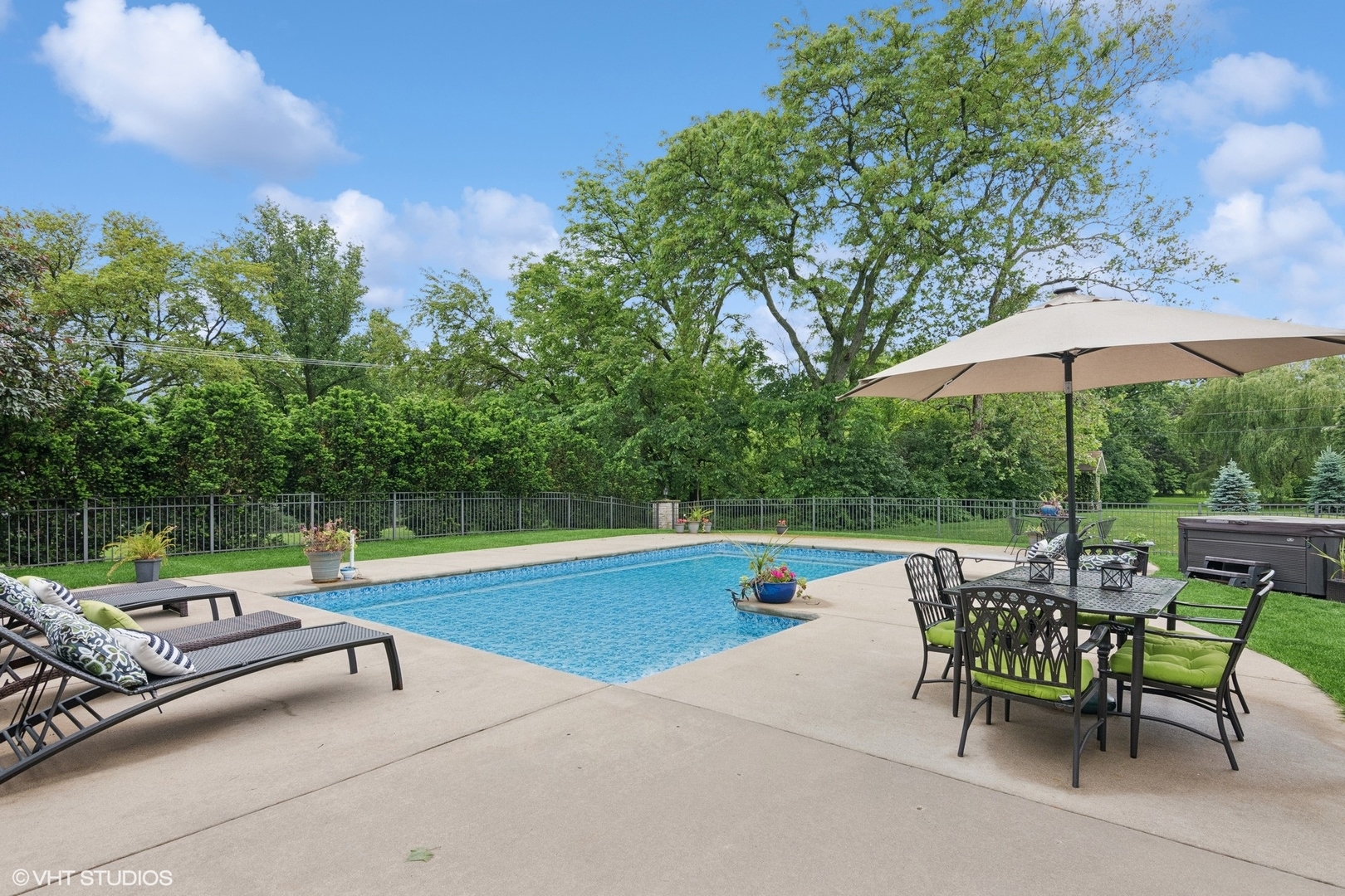 6730 S Madison Street, Willowbrook, IL 60527