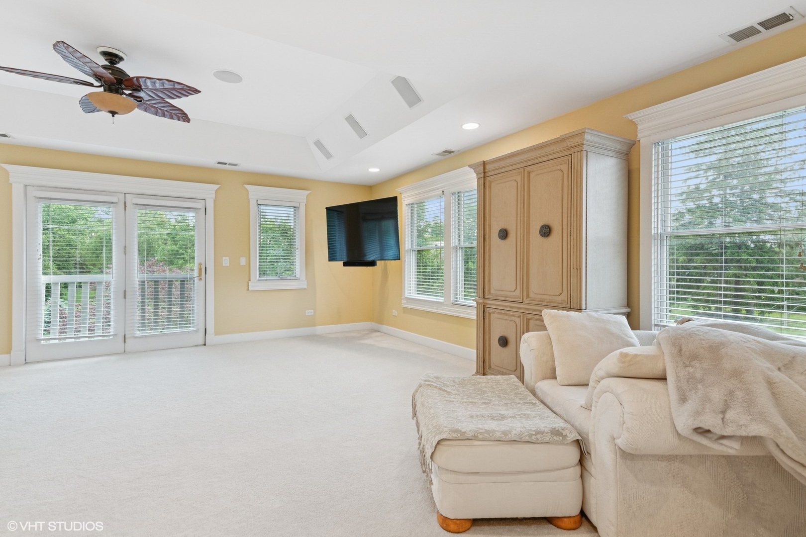 6730 S Madison Street, Willowbrook, IL 60527