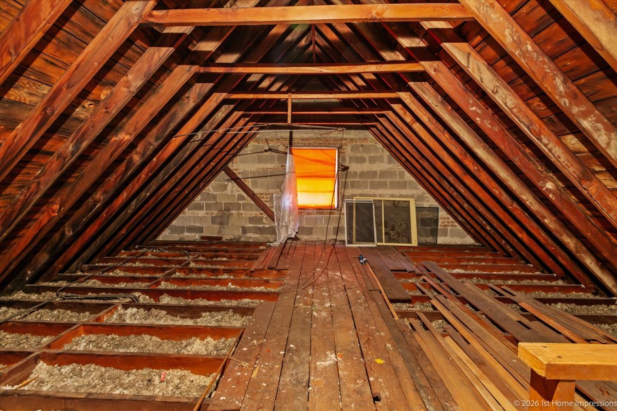 9726 S Peoria Street, Chicago, IL 60643