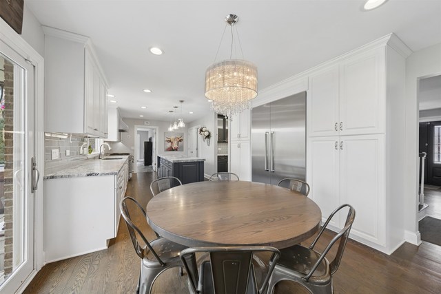 11602 Briarwood Lane, Burr Ridge, IL 60527