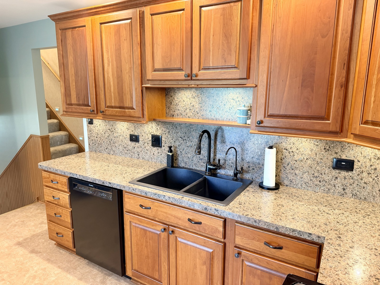 14221 Kilbourne Avenue, Crestwood, IL 60418