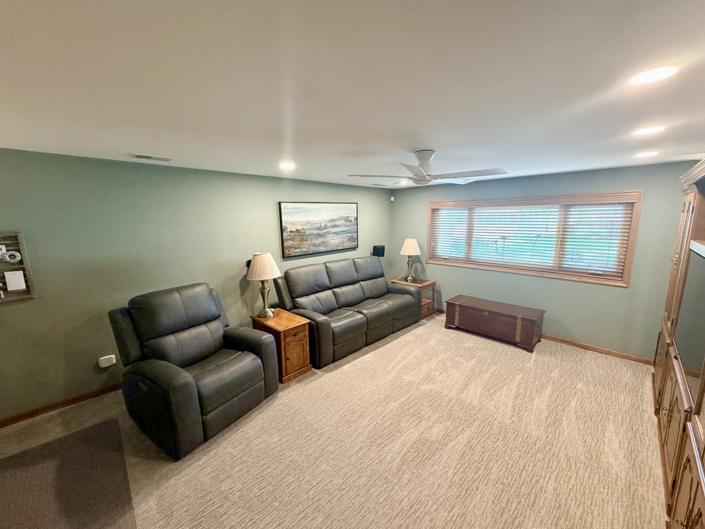 14221 Kilbourne Avenue, Crestwood, IL 60418