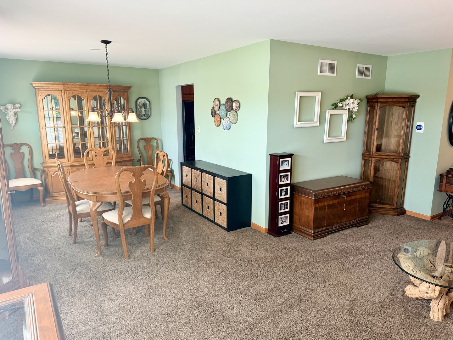 14221 Kilbourne Avenue, Crestwood, IL 60418