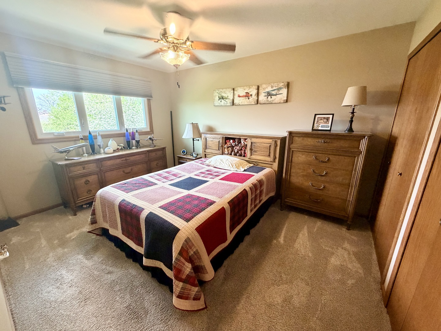 14221 Kilbourne Avenue, Crestwood, IL 60418