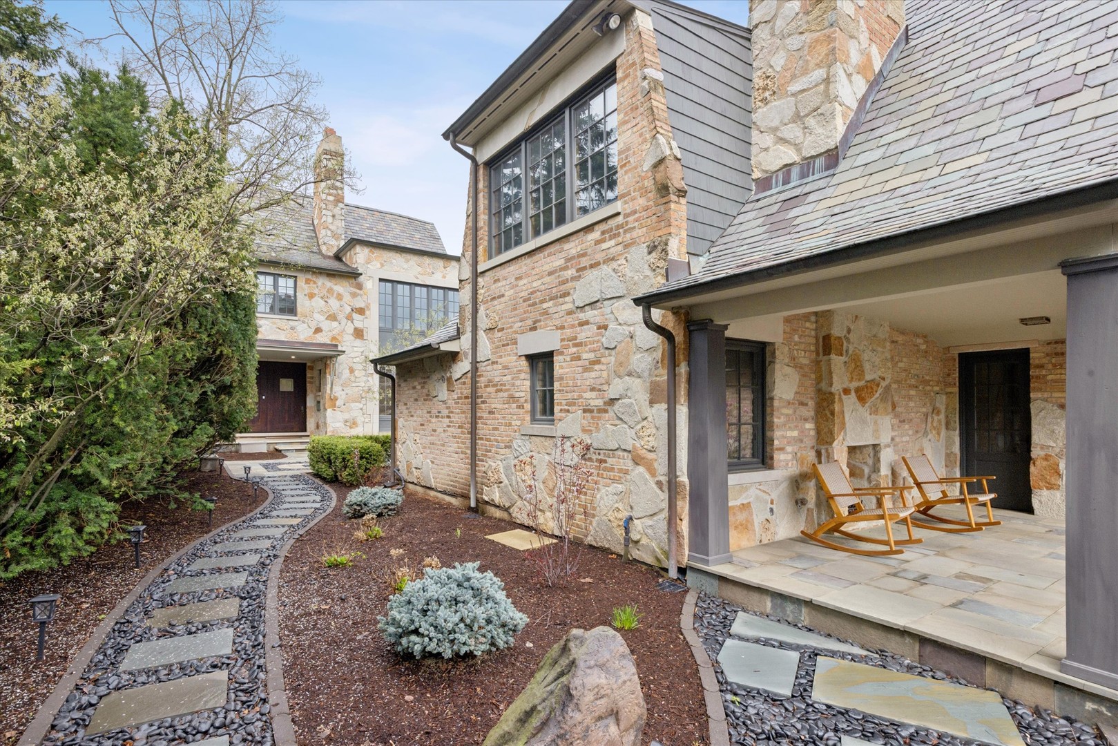 132 S Park Avenue, Hinsdale, IL 60521