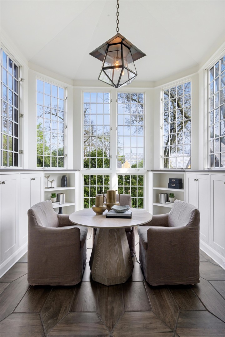 132 S Park Avenue, Hinsdale, IL 60521