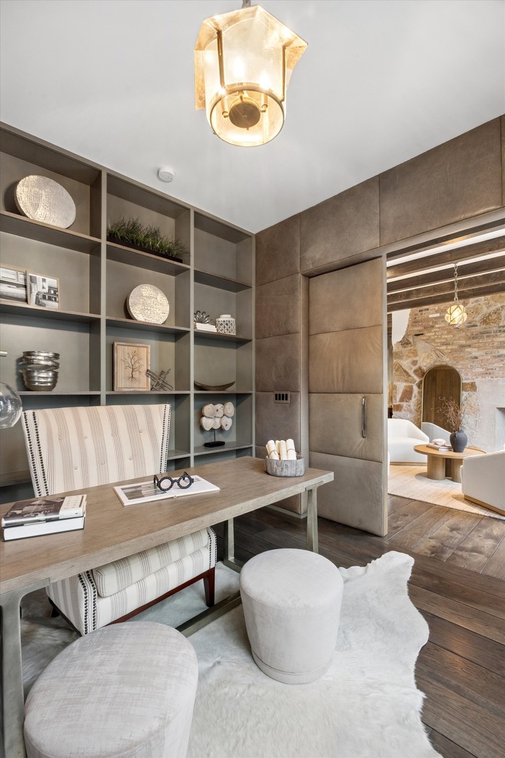 132 S Park Avenue, Hinsdale, IL 60521