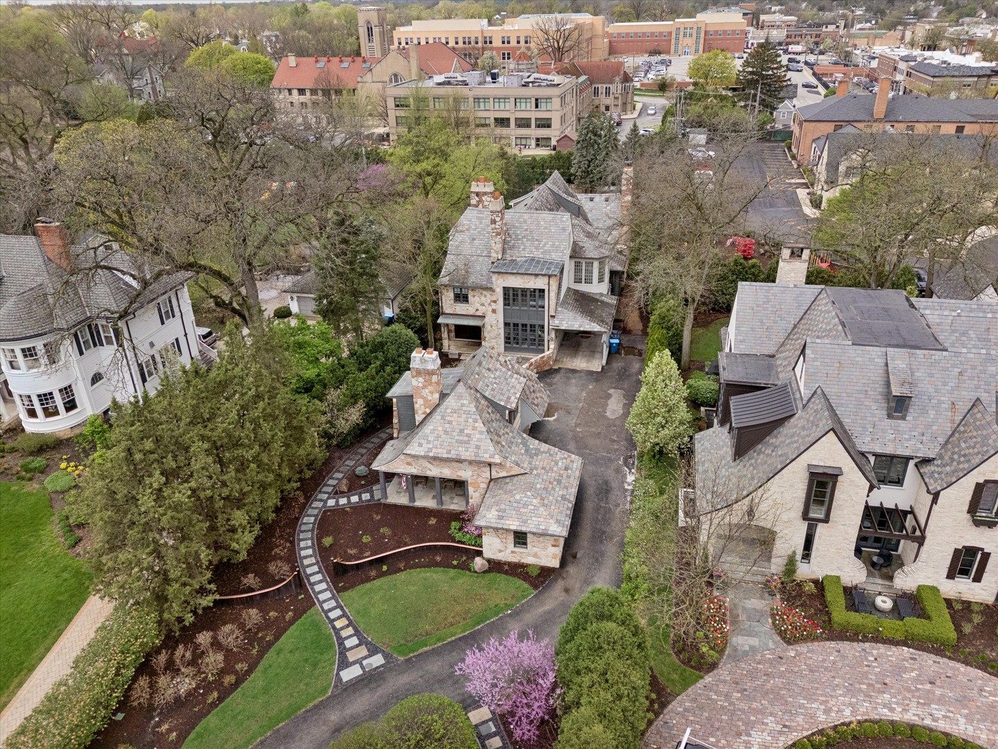 132 S Park Avenue, Hinsdale, IL 60521