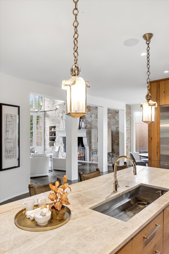 132 S Park Avenue, Hinsdale, IL 60521