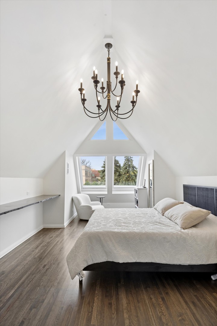 132 S Park Avenue, Hinsdale, IL 60521