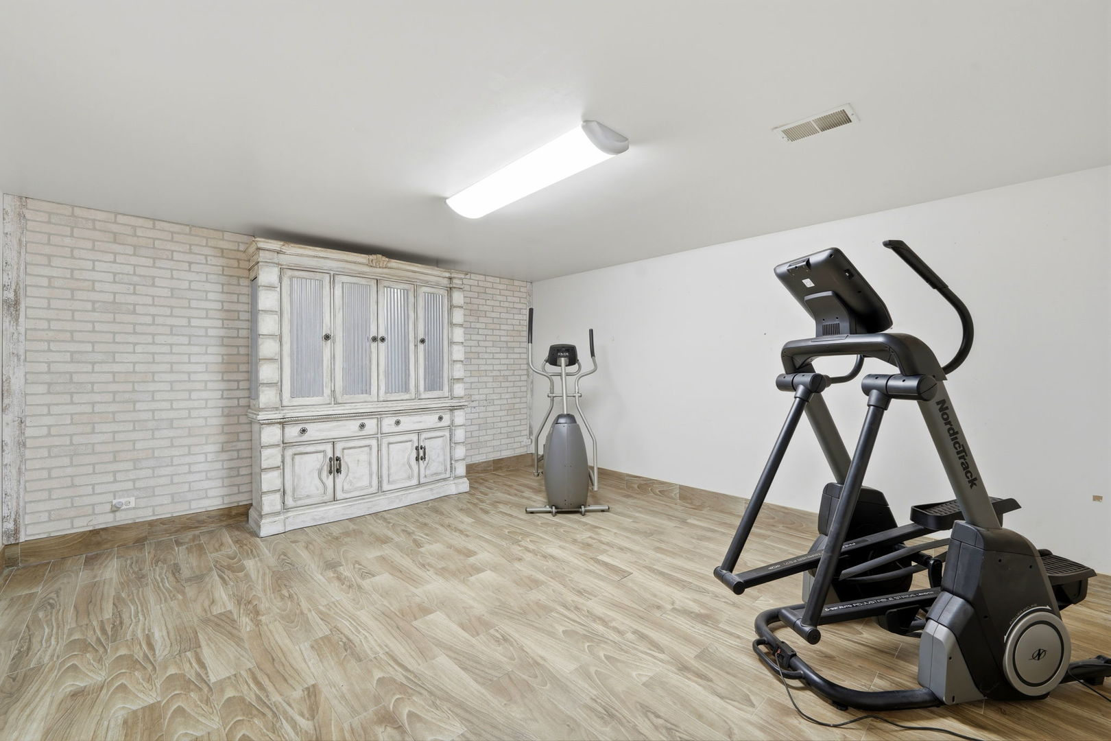 688 S ELIZABETH Street #688, Maple Park, IL 60151