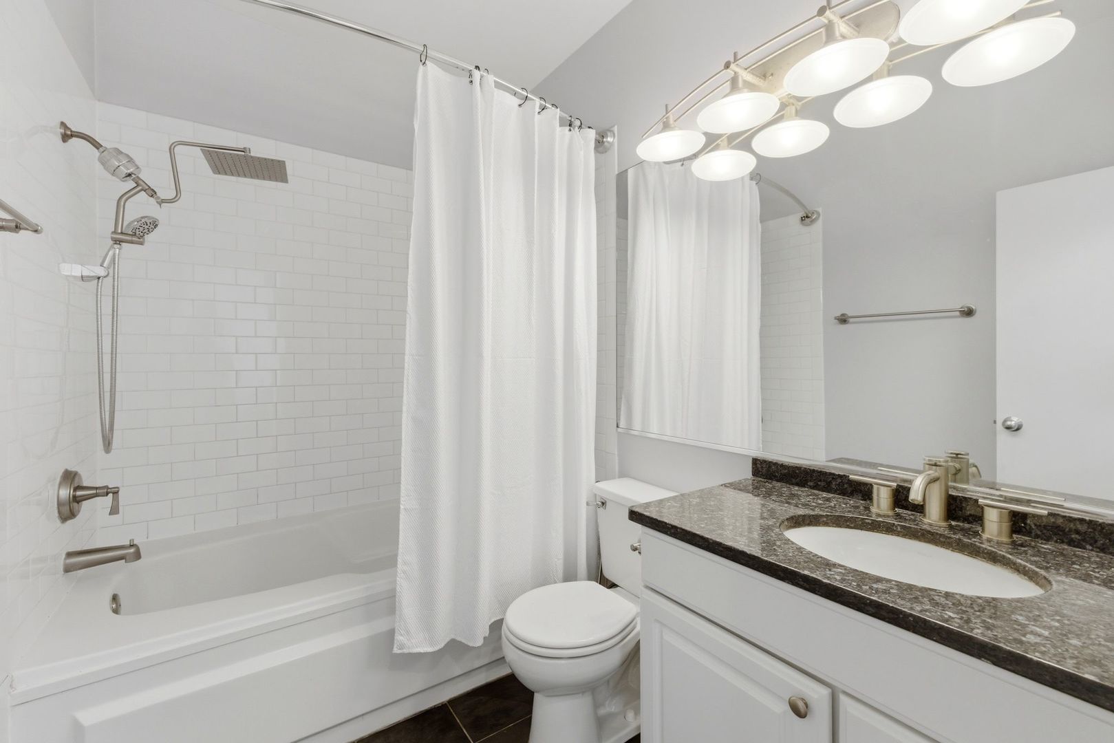1840 W Diversey Parkway #B, Chicago, IL 60614