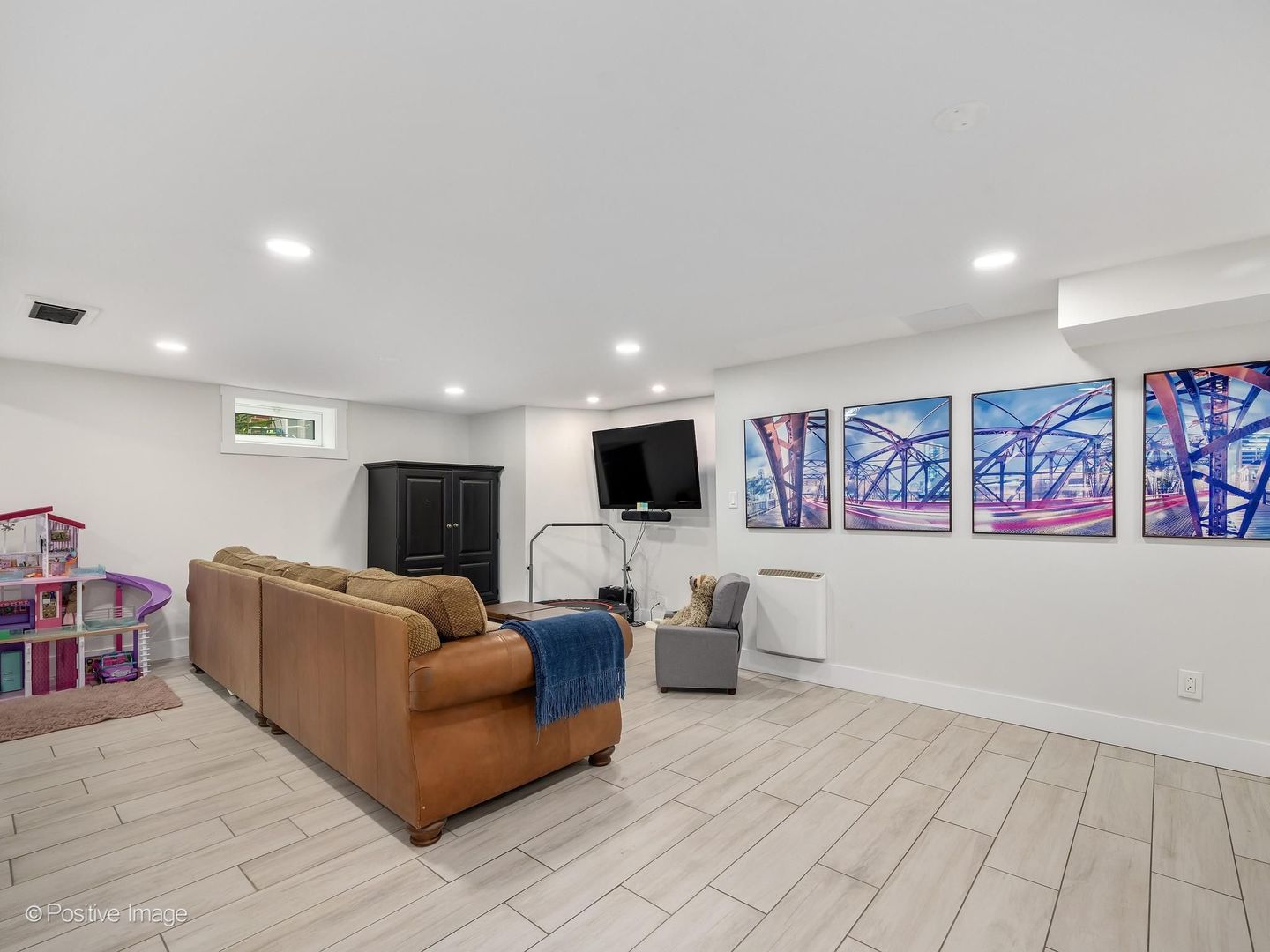 525 N Stone Avenue, La Grange Park, IL 60526