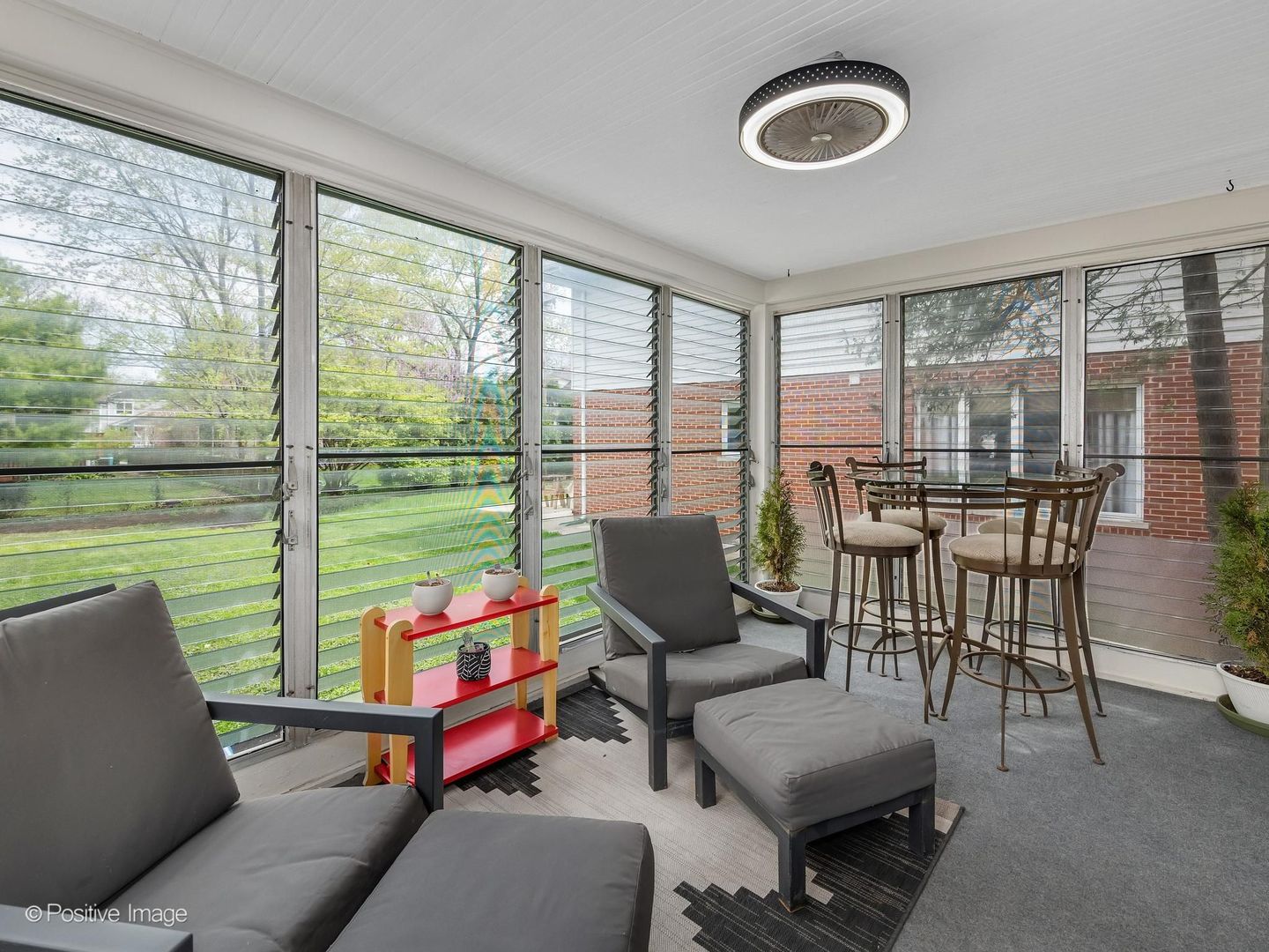 525 N Stone Avenue, La Grange Park, IL 60526