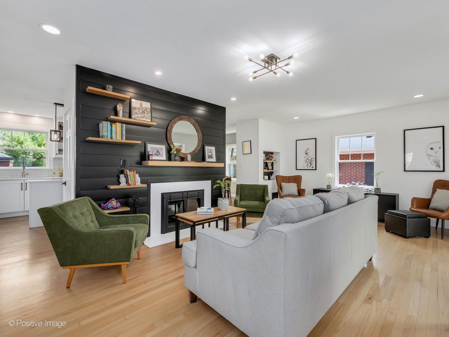 525 N Stone Avenue, La Grange Park, IL 60526