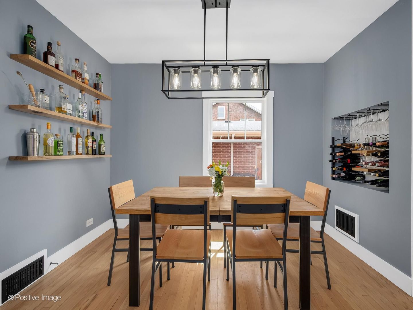 525 N Stone Avenue, La Grange Park, IL 60526