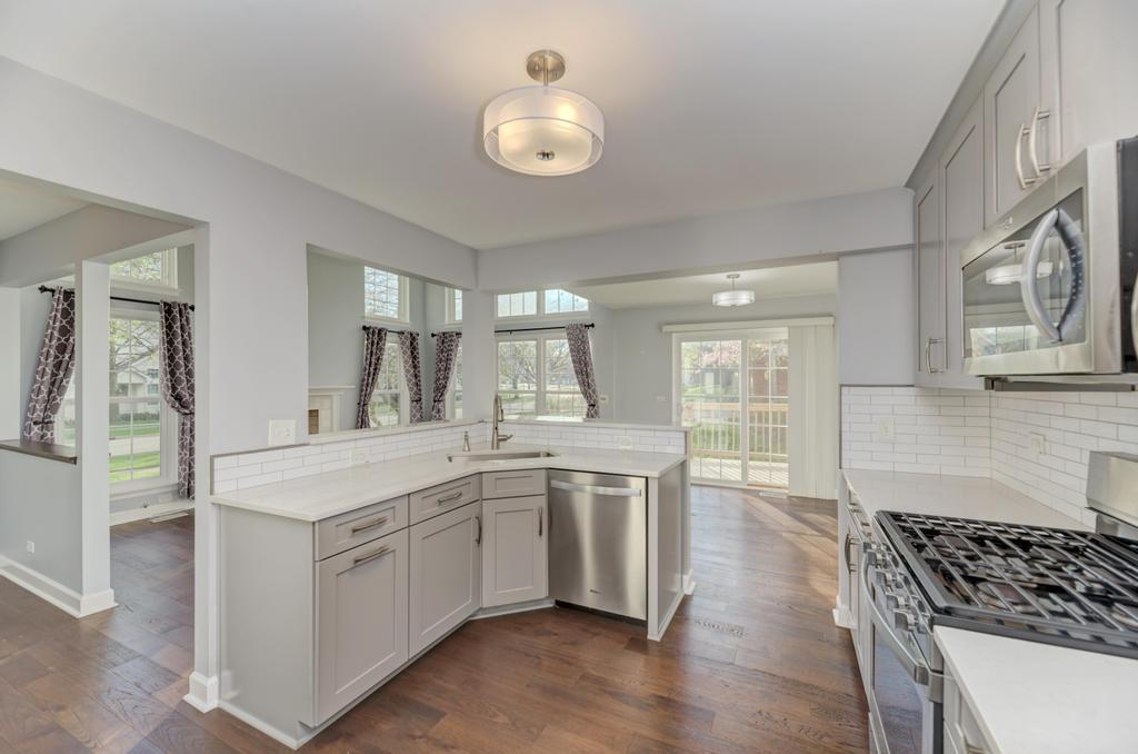 2222 Seaver Lane #2222, Hoffman Estates, IL 60169