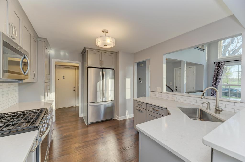 2222 Seaver Lane #2222, Hoffman Estates, IL 60169