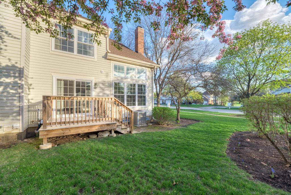 2222 Seaver Lane #2222, Hoffman Estates, IL 60169