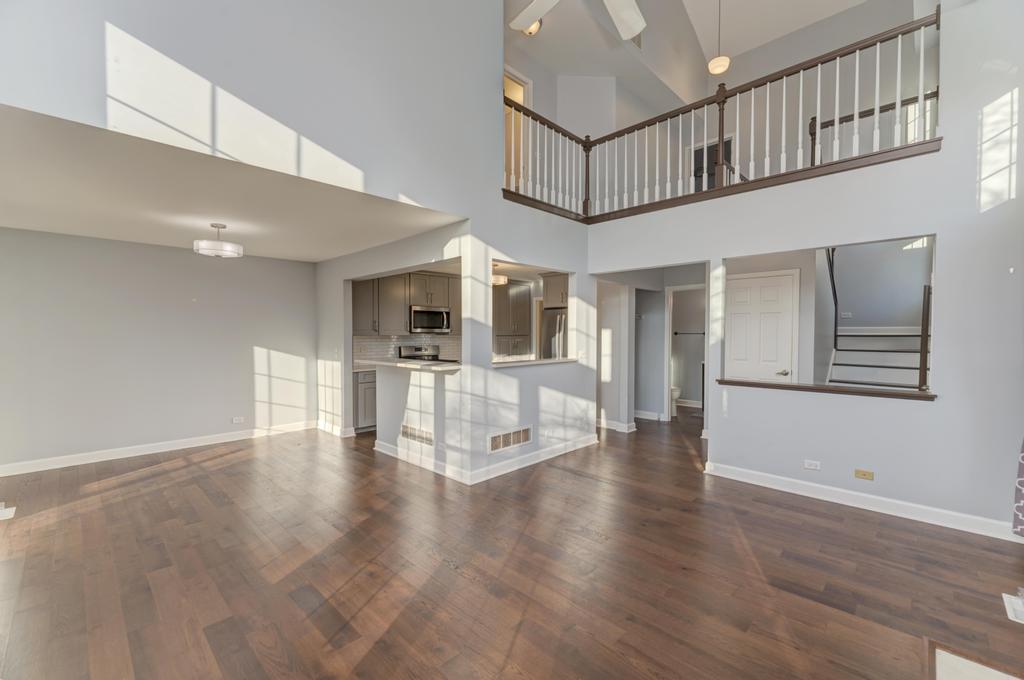 2222 Seaver Lane #2222, Hoffman Estates, IL 60169