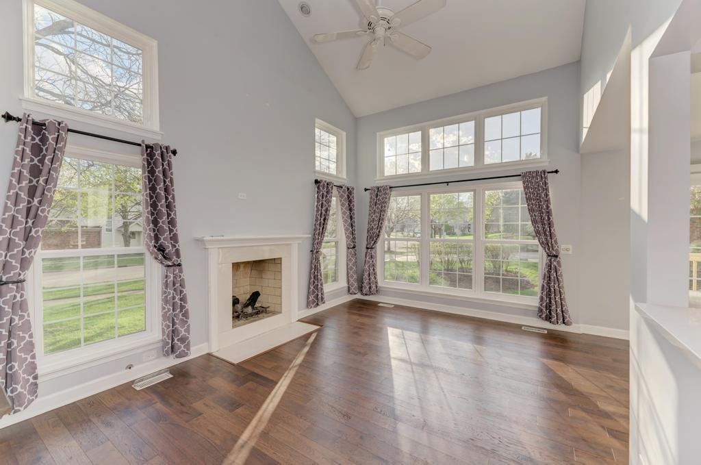 2222 Seaver Lane #2222, Hoffman Estates, IL 60169