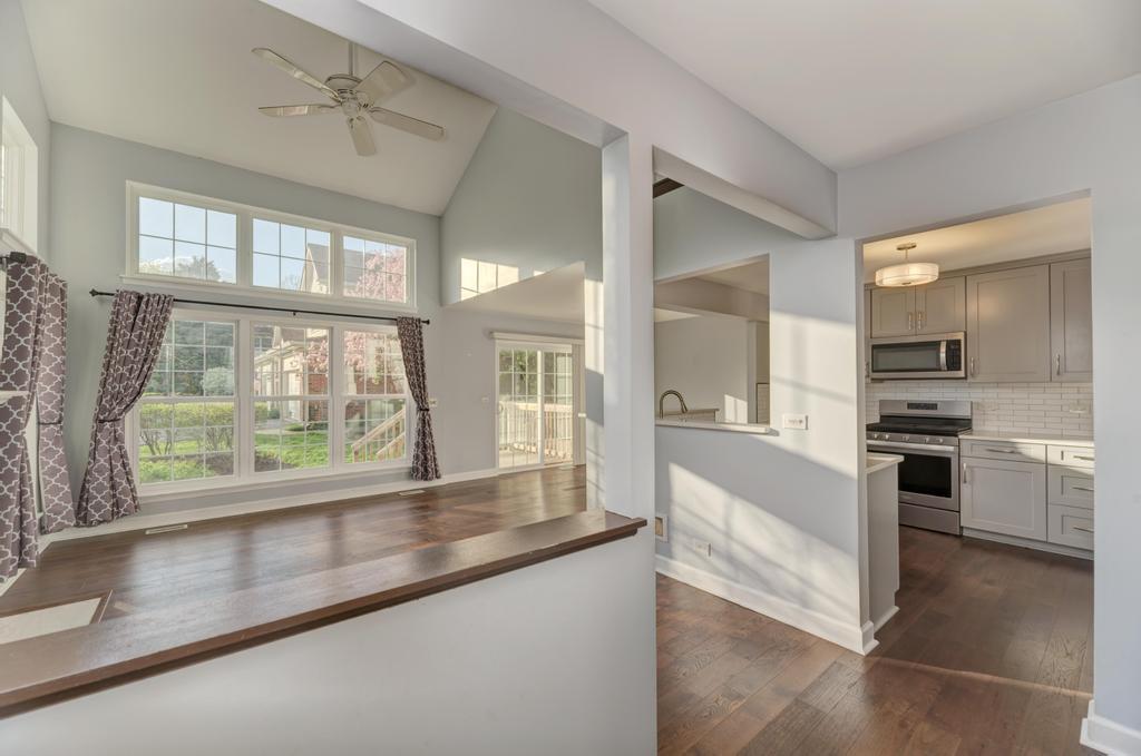 2222 Seaver Lane #2222, Hoffman Estates, IL 60169