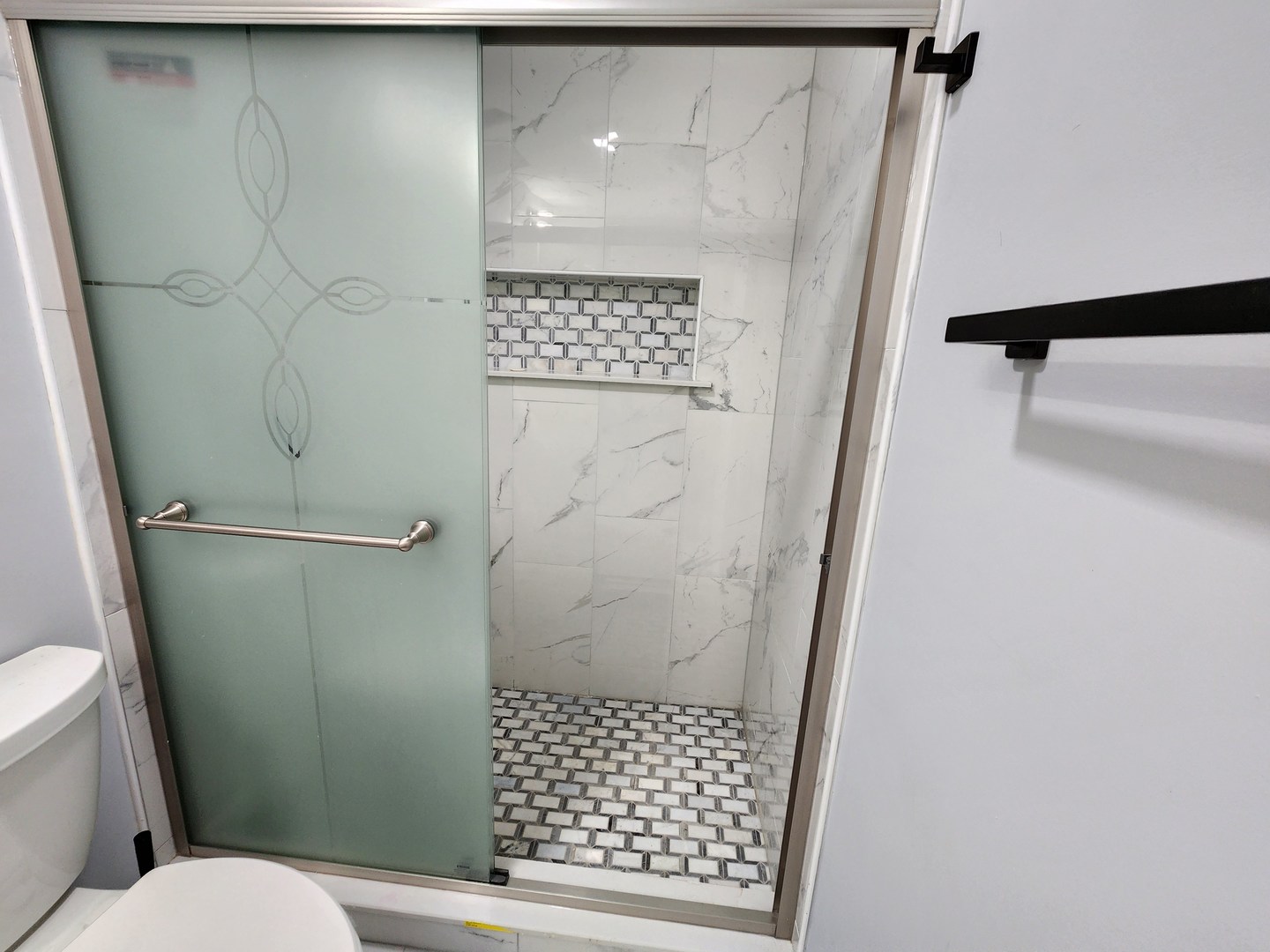 88 Gromer Road, Elgin, IL 60120