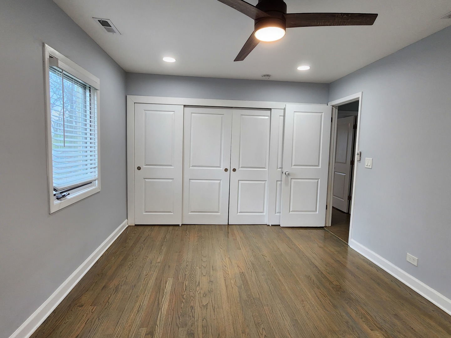 88 Gromer Road, Elgin, IL 60120