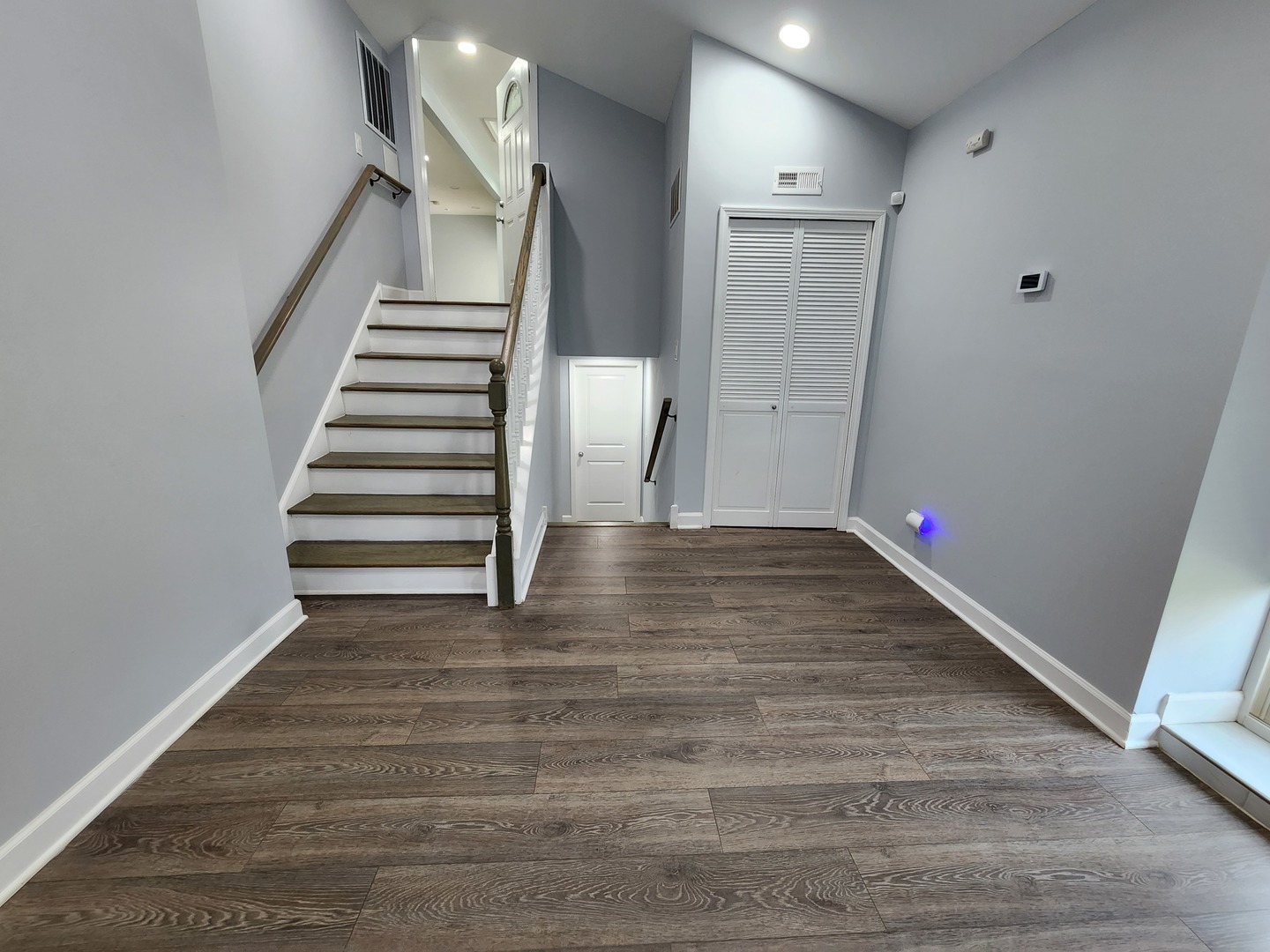 88 Gromer Road, Elgin, IL 60120