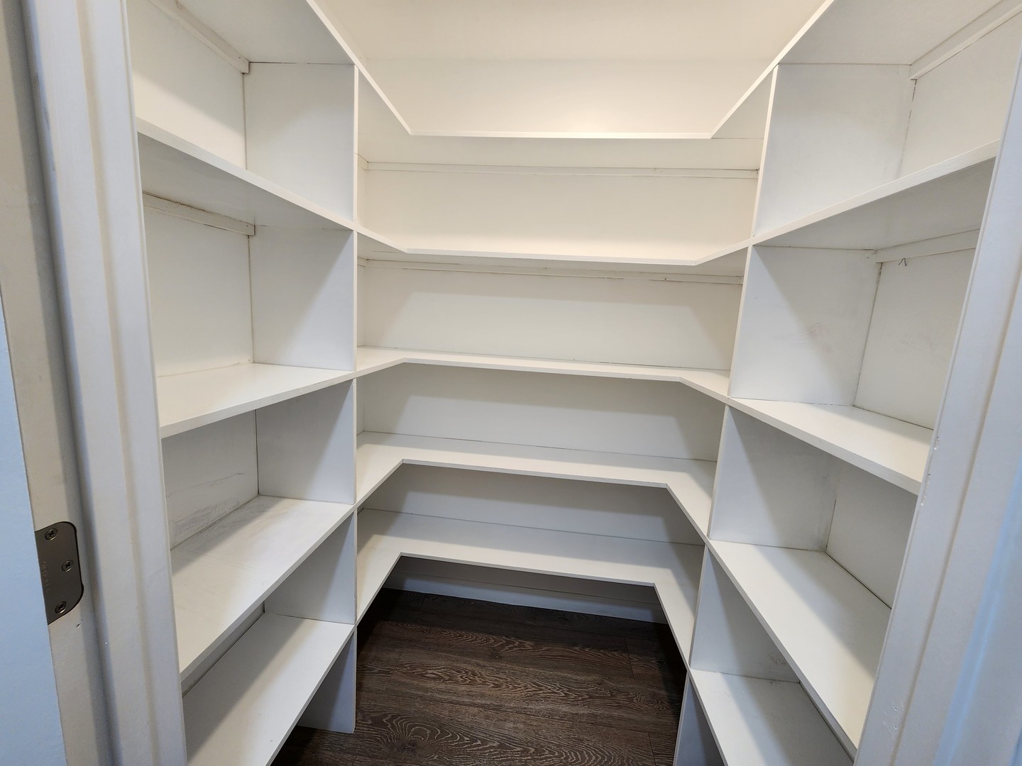 88 Gromer Road, Elgin, IL 60120