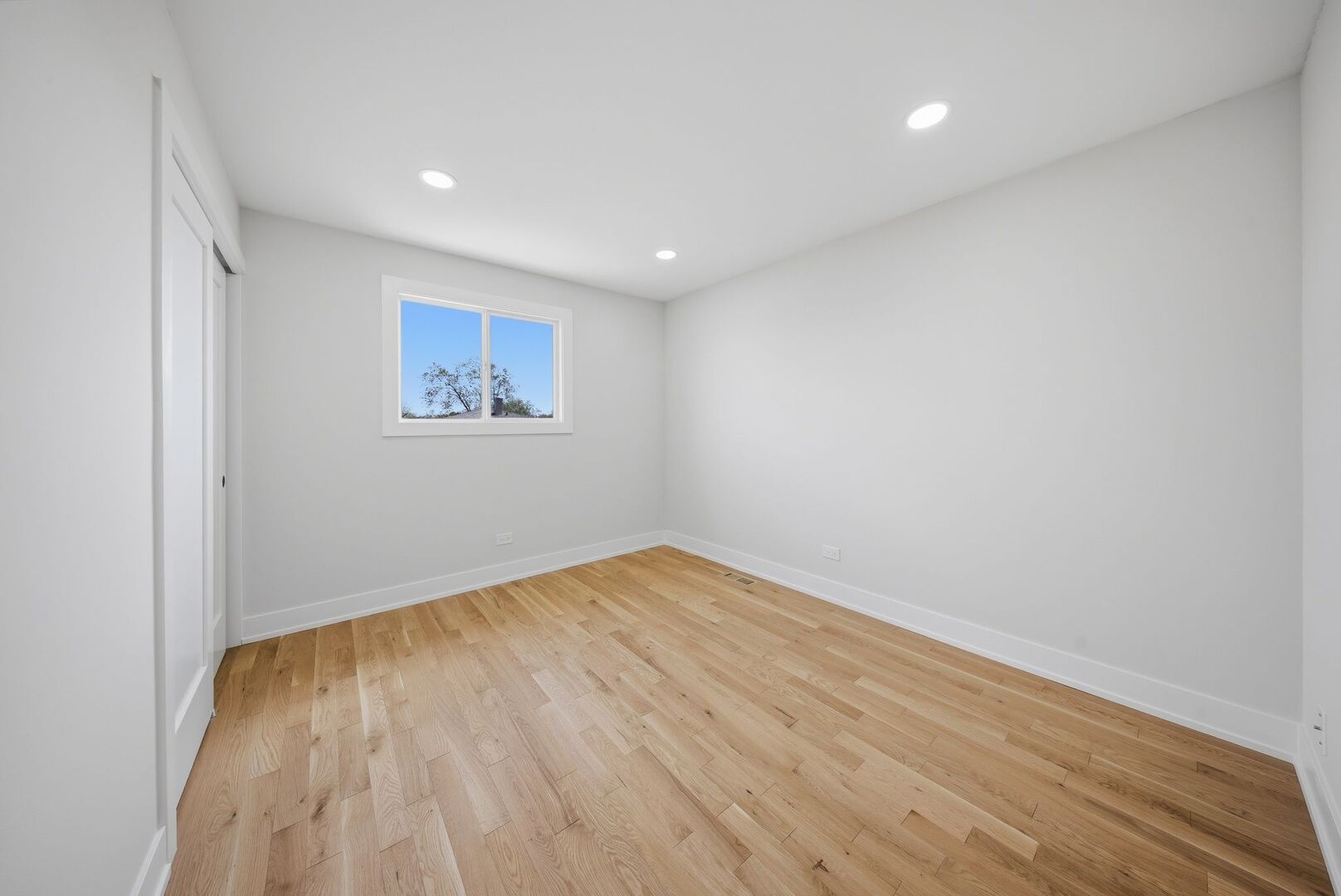 16801 90th Avenue, Orland Hills, IL 60487