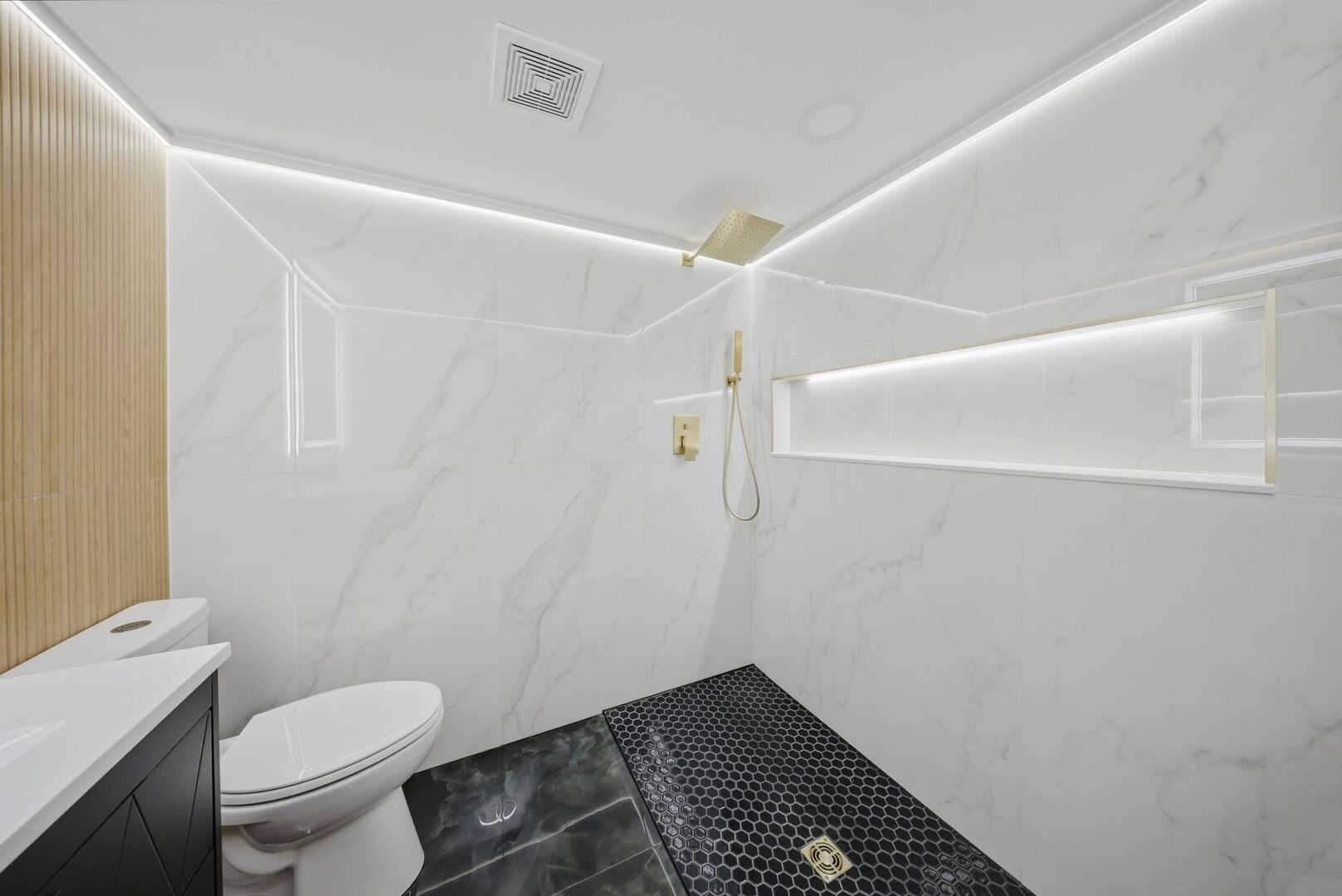 16801 90th Avenue, Orland Hills, IL 60487