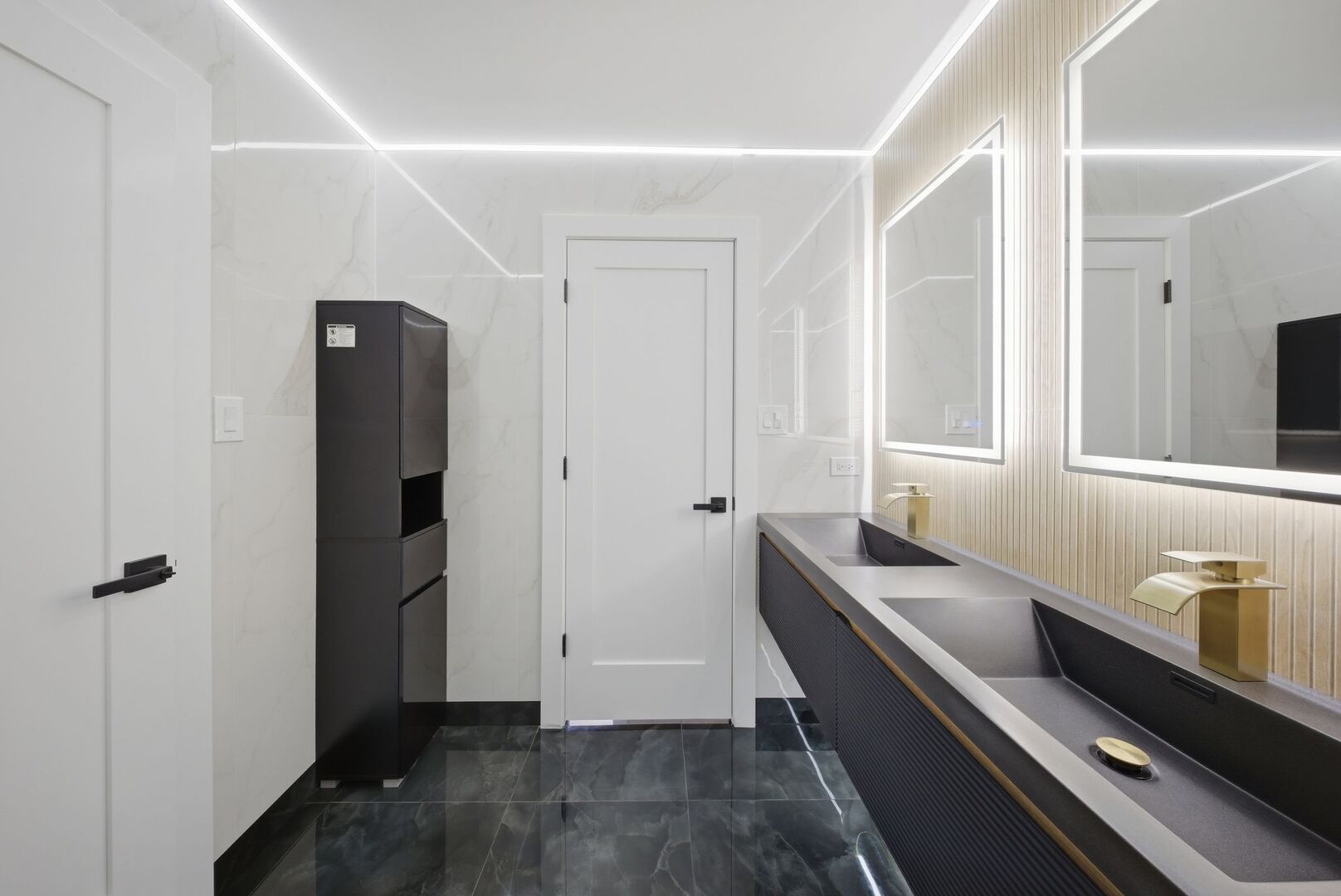 16801 90th Avenue, Orland Hills, IL 60487