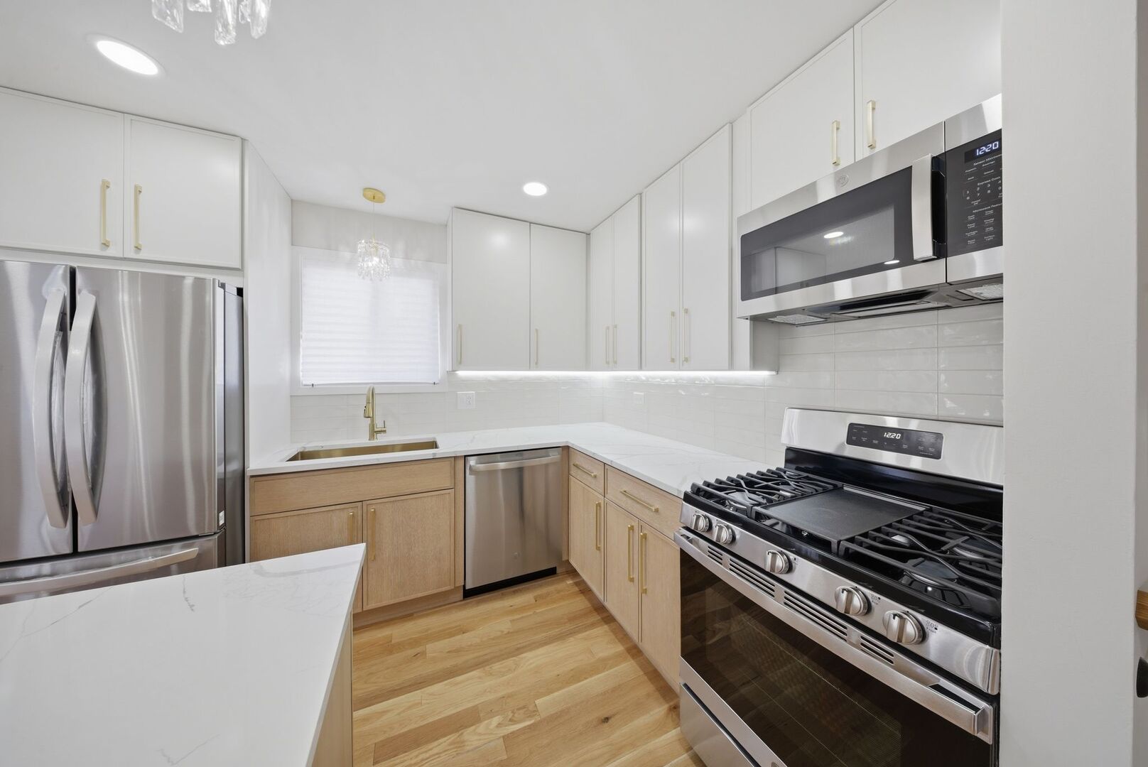 16801 90th Avenue, Orland Hills, IL 60487