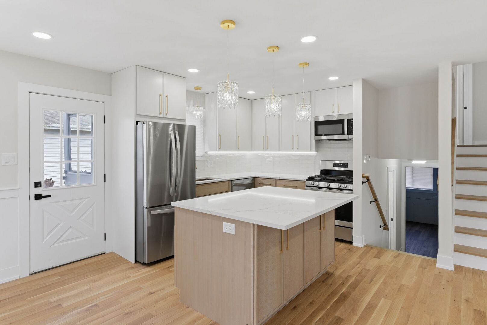 16801 90th Avenue, Orland Hills, IL 60487