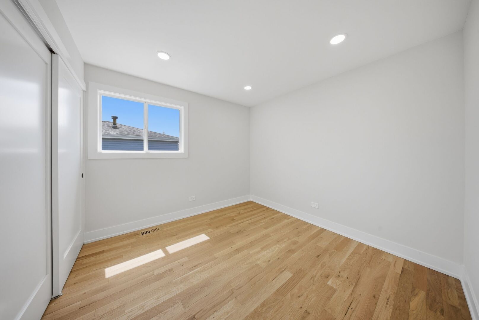 16801 90th Avenue, Orland Hills, IL 60487