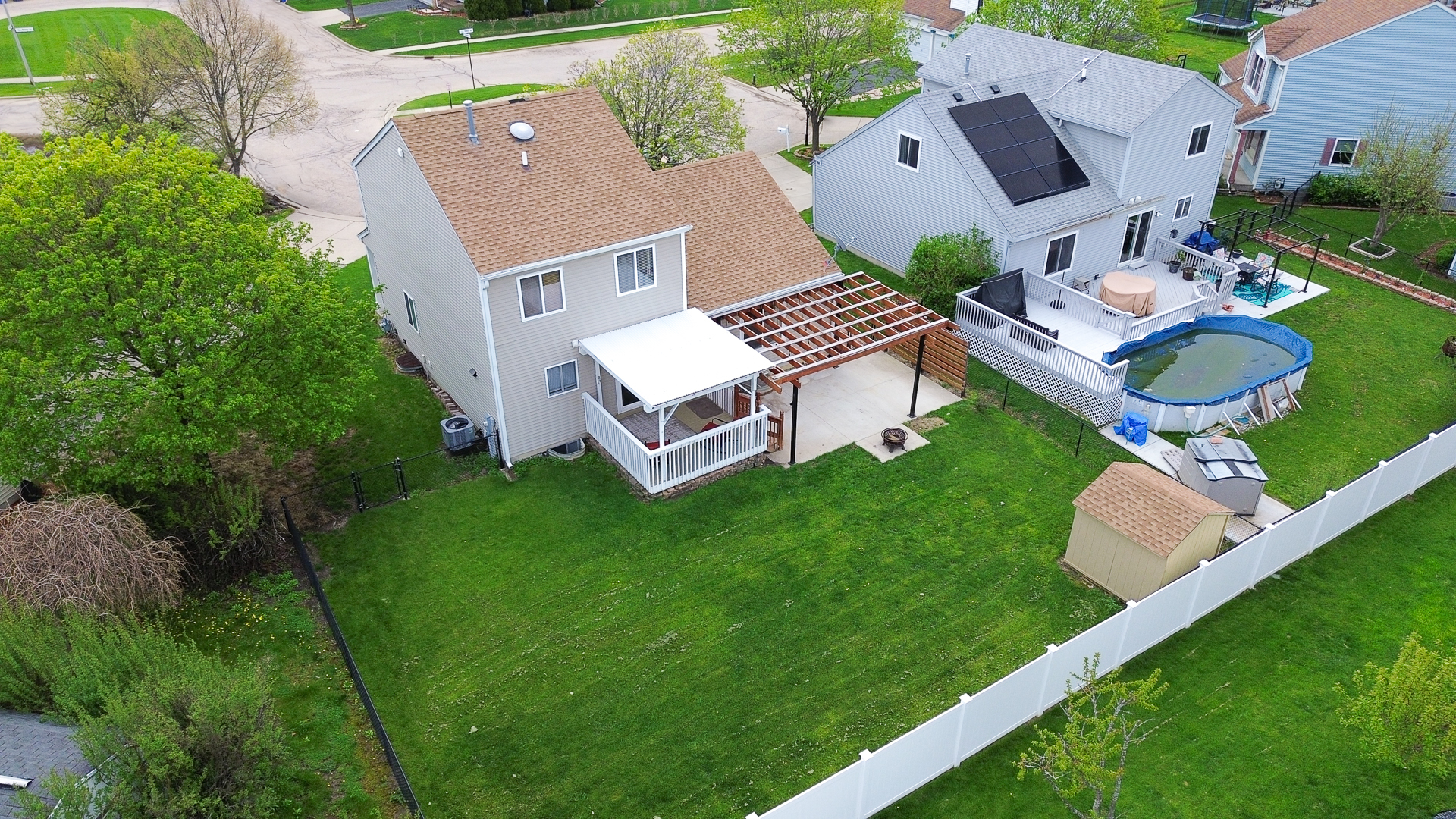 7 Gladys Court, South Elgin, IL 60177