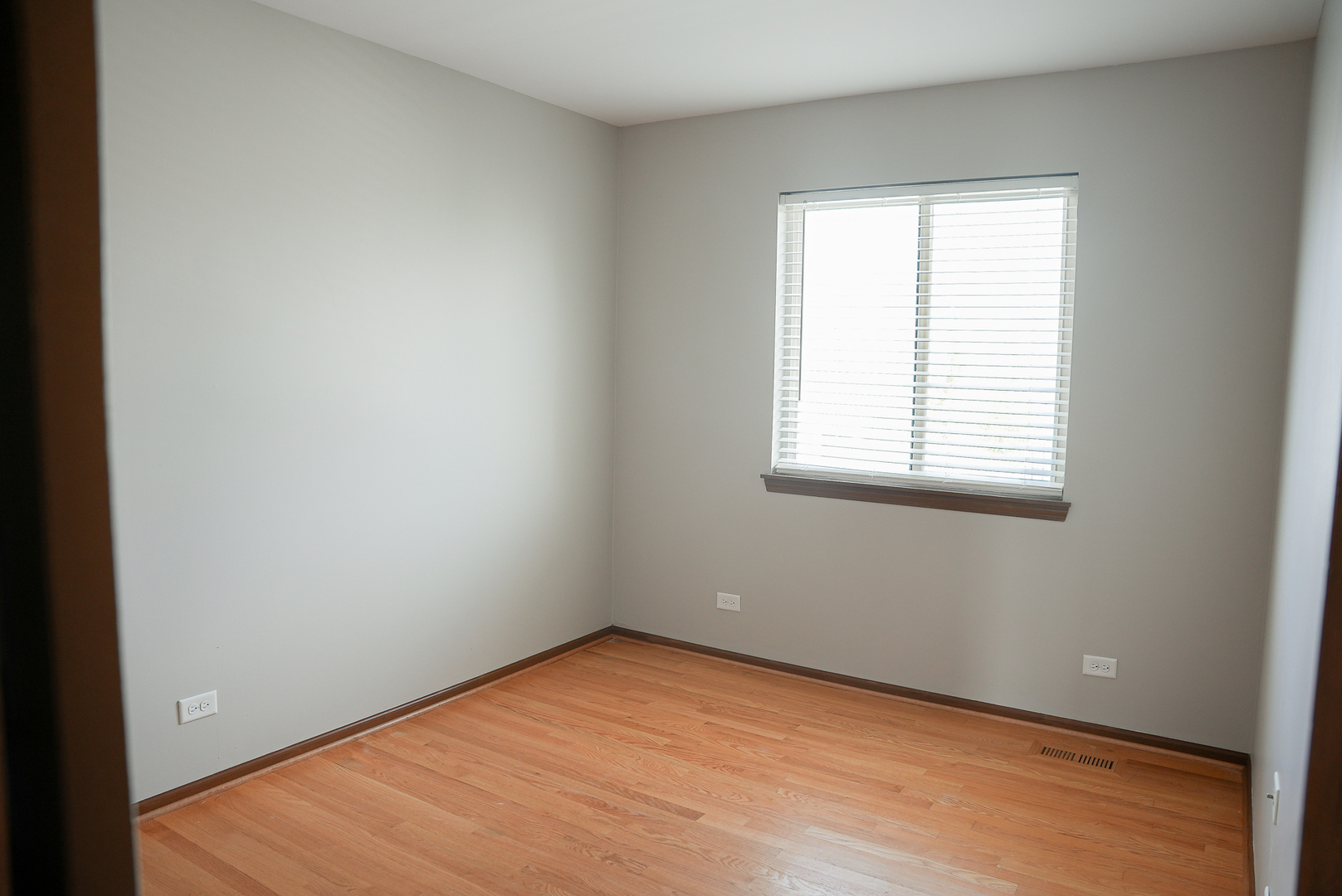 7 Gladys Court, South Elgin, IL 60177