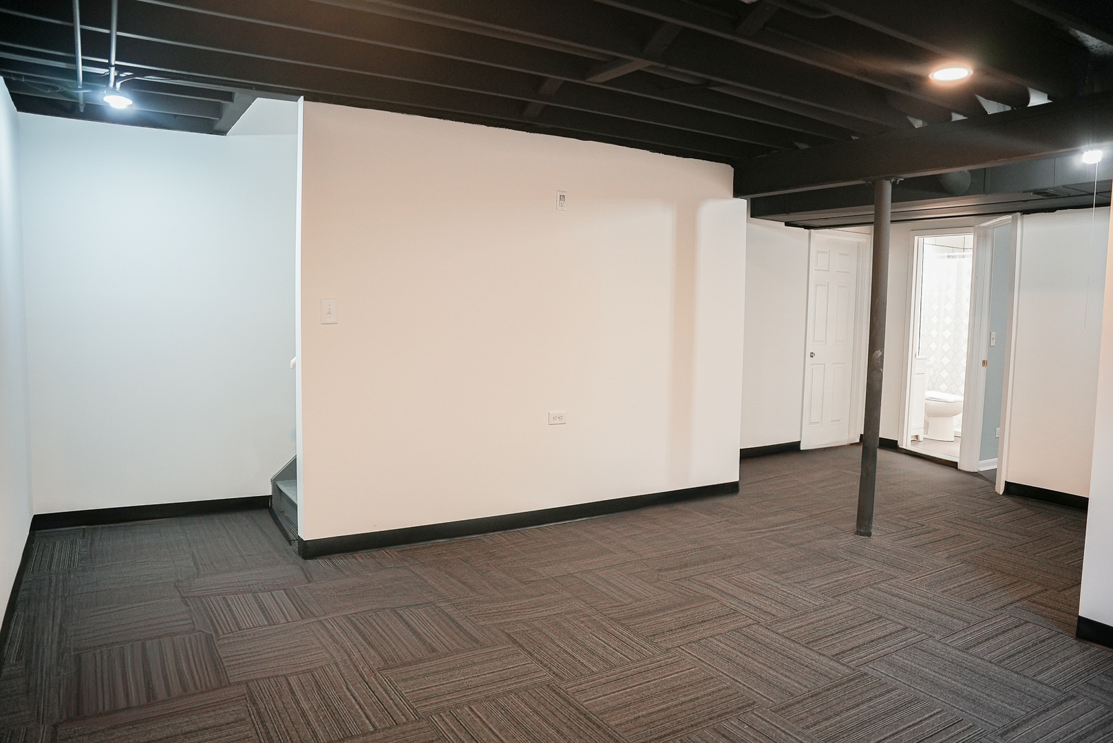 7 Gladys Court, South Elgin, IL 60177