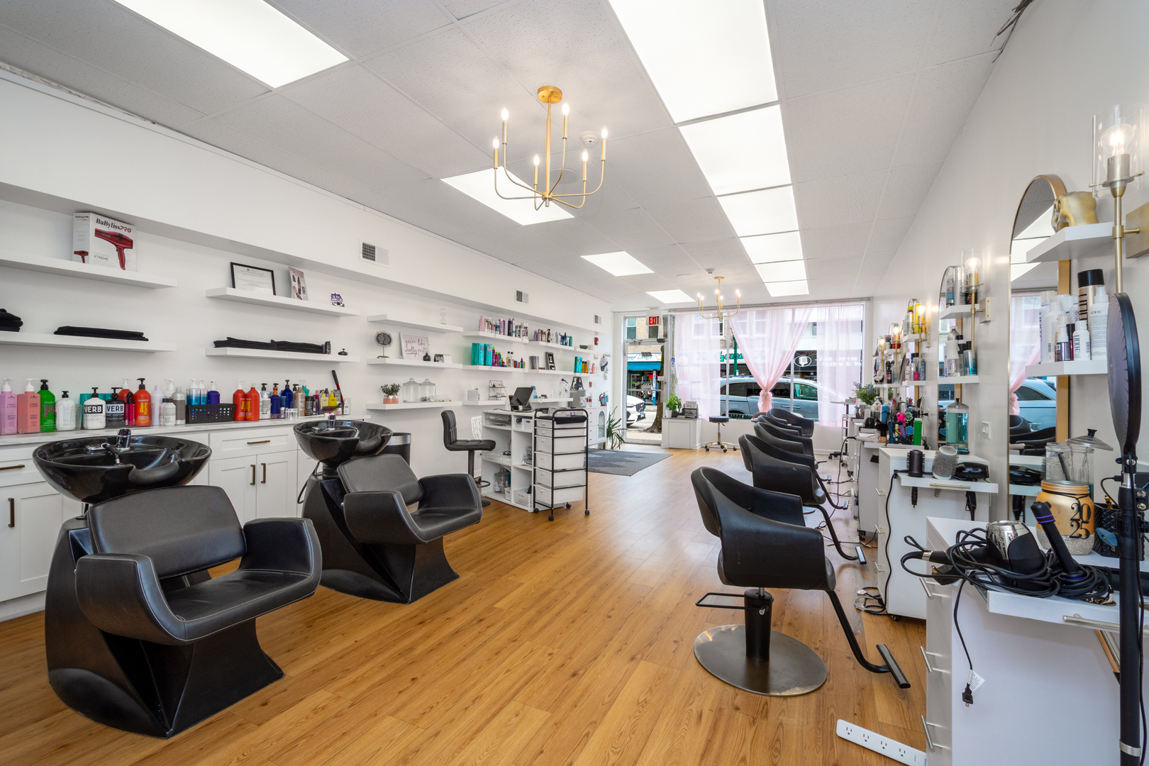 912 Main Street, Antioch, IL 60002