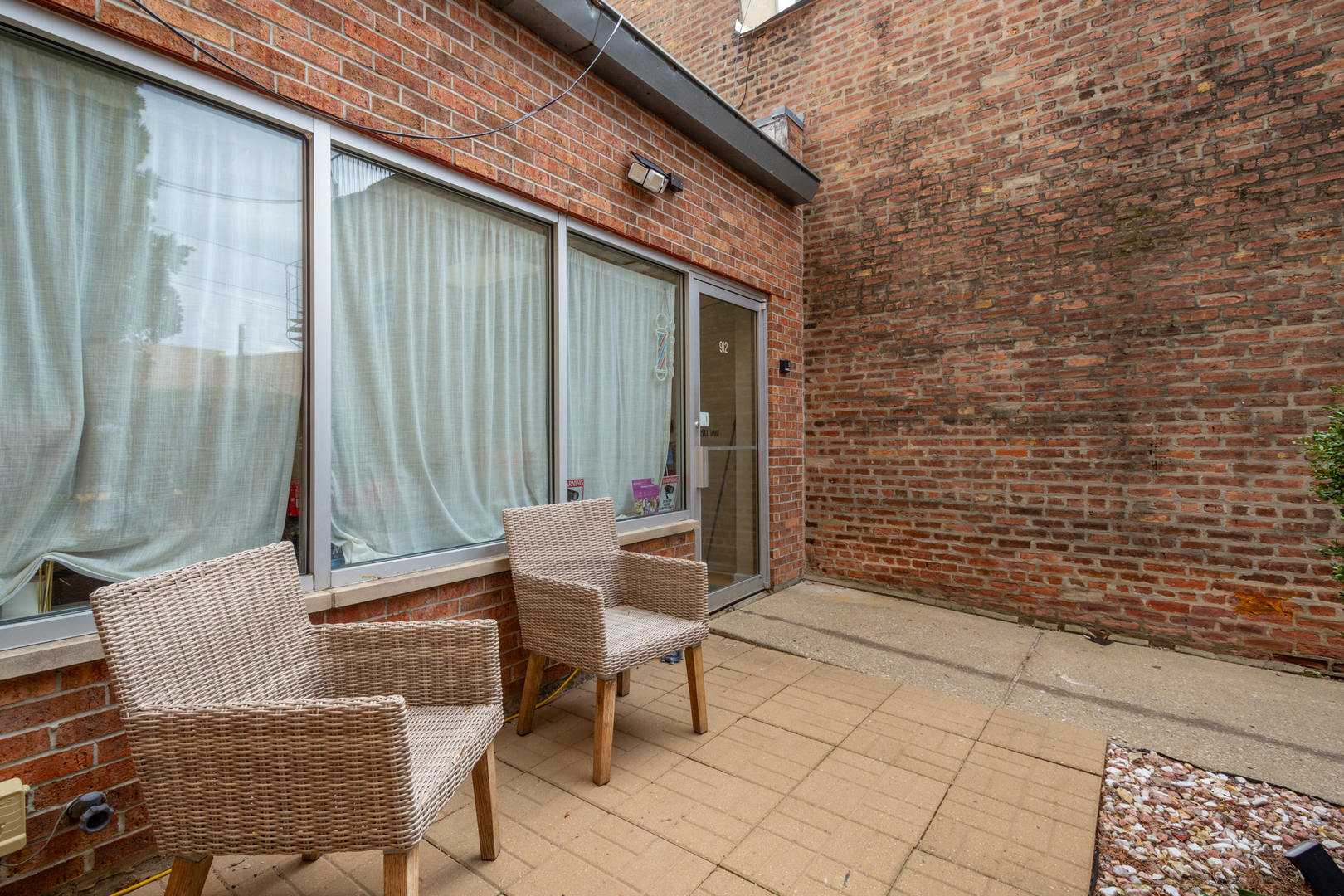 912 Main Street, Antioch, IL 60002