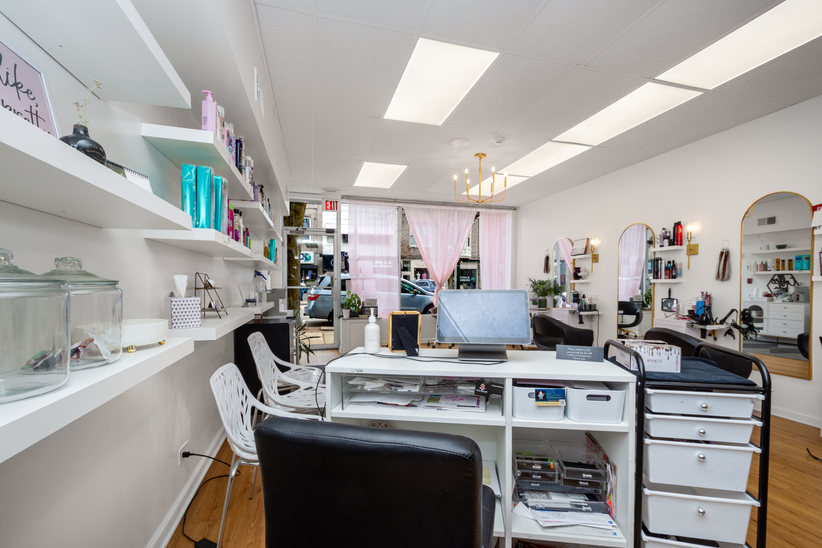 912 Main Street, Antioch, IL 60002