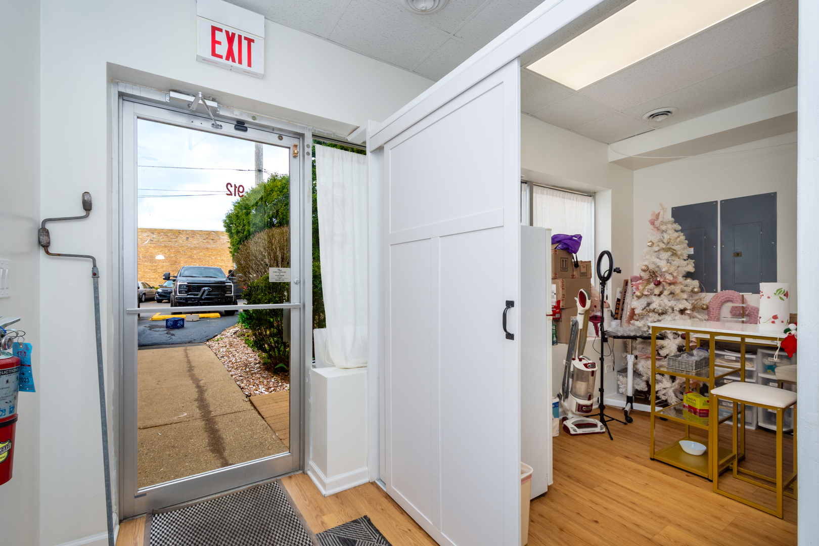 912 Main Street, Antioch, IL 60002