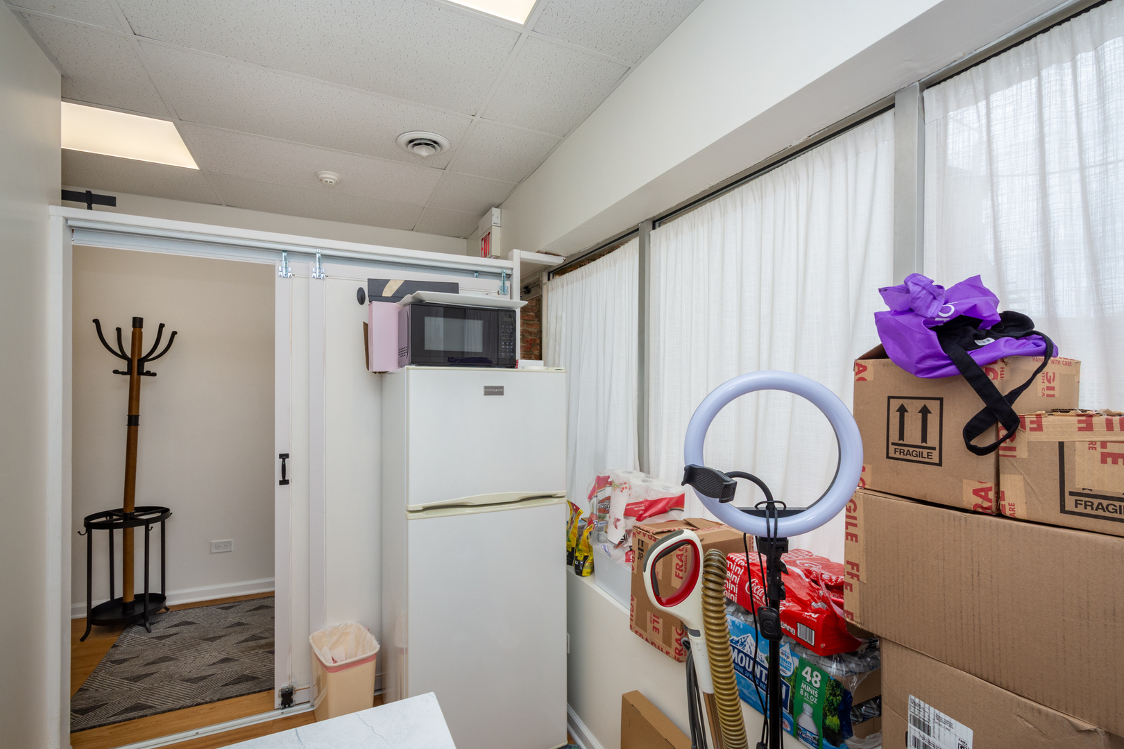 912 Main Street, Antioch, IL 60002